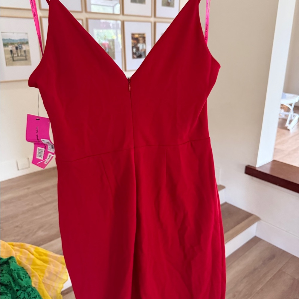 Betsey Johnson Red Sheath Dress with V-neck Sleeveless Design for Cocktail